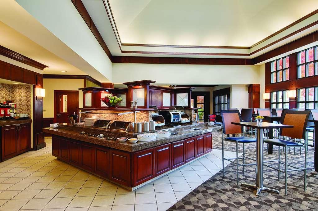 Hyatt House Boston Waltham Otel Restoran fotoğraf