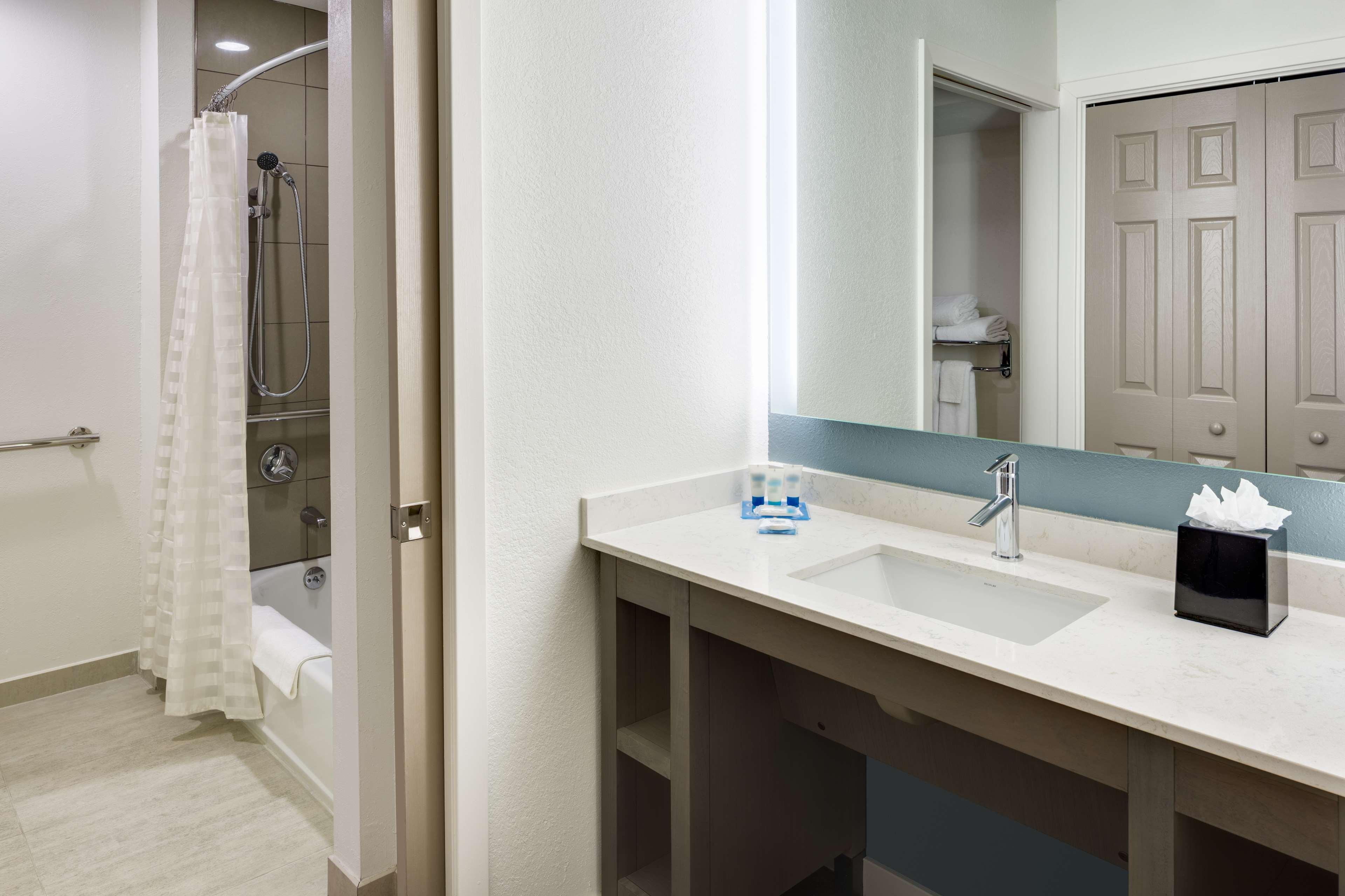 Hyatt House Boston Waltham Otel Dış mekan fotoğraf